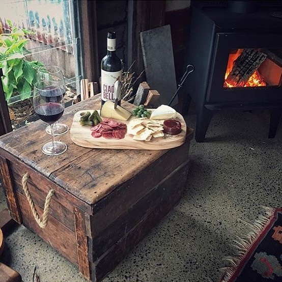 Its the perfect weather for this sort of behaviour.@joelrosey #airbnb #noosahinterland #cosybythefire #eumundi #ourguests