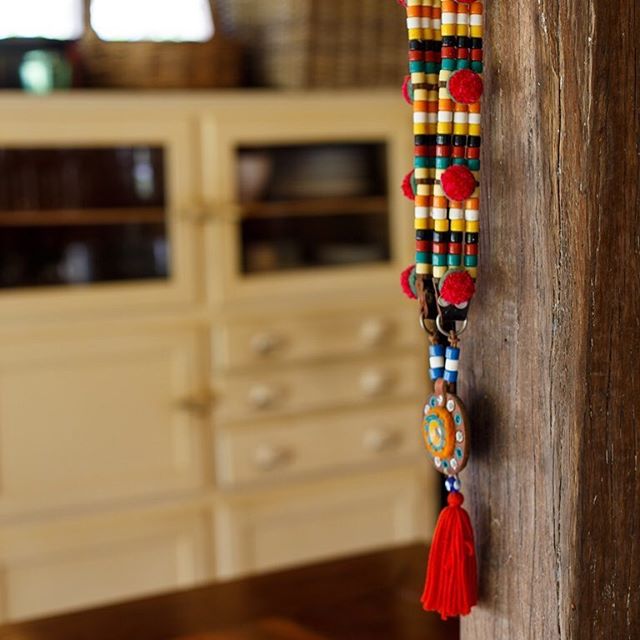 In Greece when there is a street parade the horses wear beautiful adornments like this one. @alain.bouvier_photographer #thebarnathillhouse #Eumundi#Noosahinterland#Sunshinecoasthinterland#Visitsunshinecoast